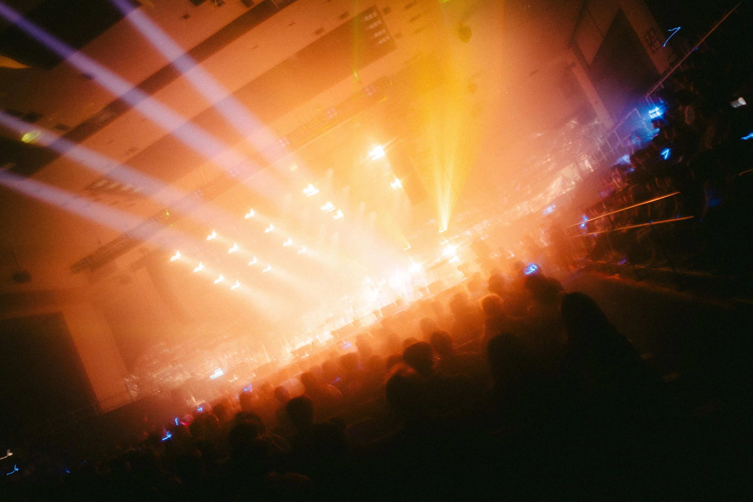 WHIZZ × GDJYB 10